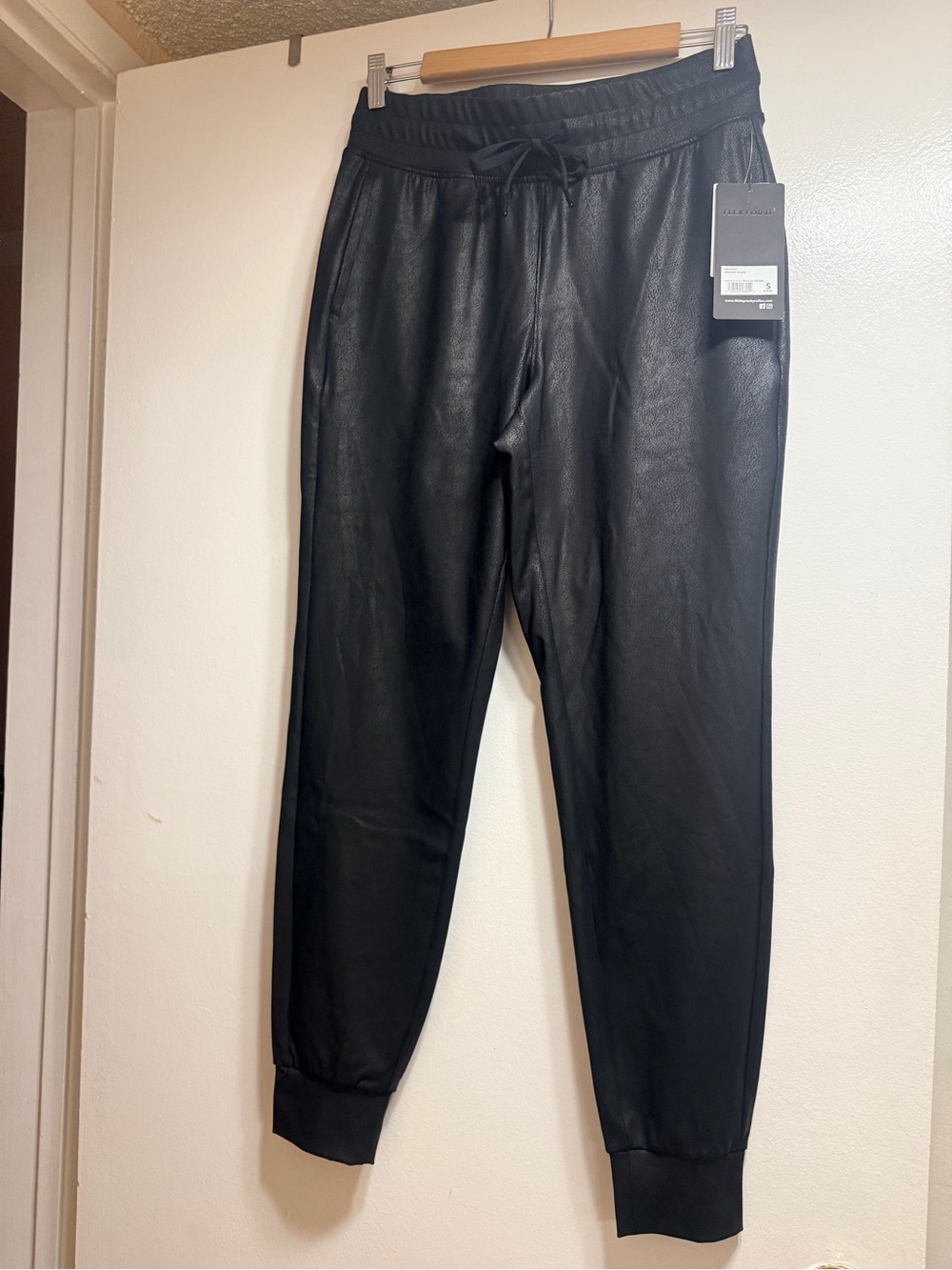 90 Degree by Reflex Vintage Lux Urbanite Jogger Black NWT S